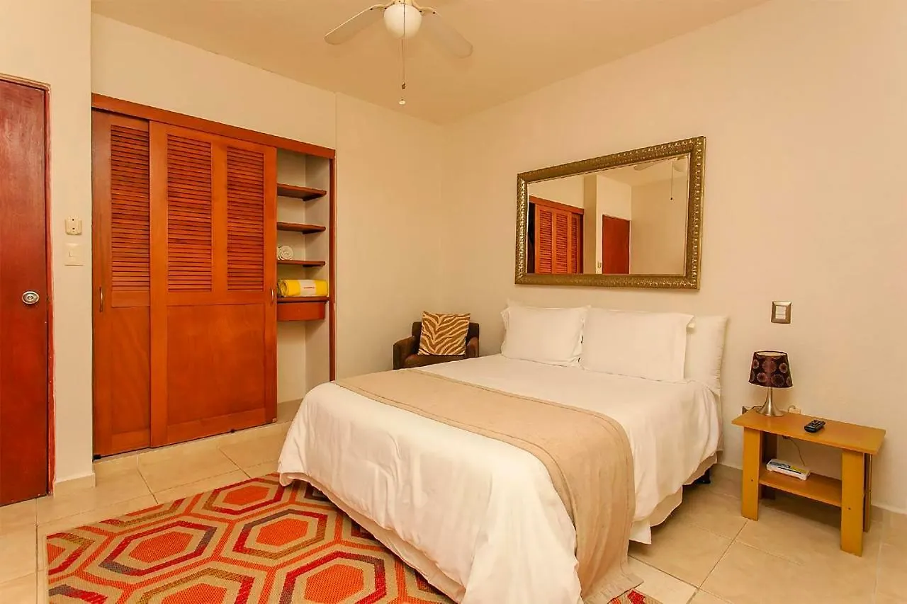 Nyaraló 2 Bedroom- Tropical Oasis In The Heart Of Playa Del Carmen - At Gaviotas
